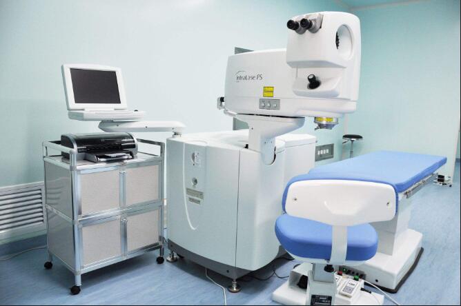 激光診斷與激光治療設(shè)備GB7247.1檢測(cè)(圖1) 激光診斷與激光治療設(shè)備GB7247.1檢測(cè)(圖1)