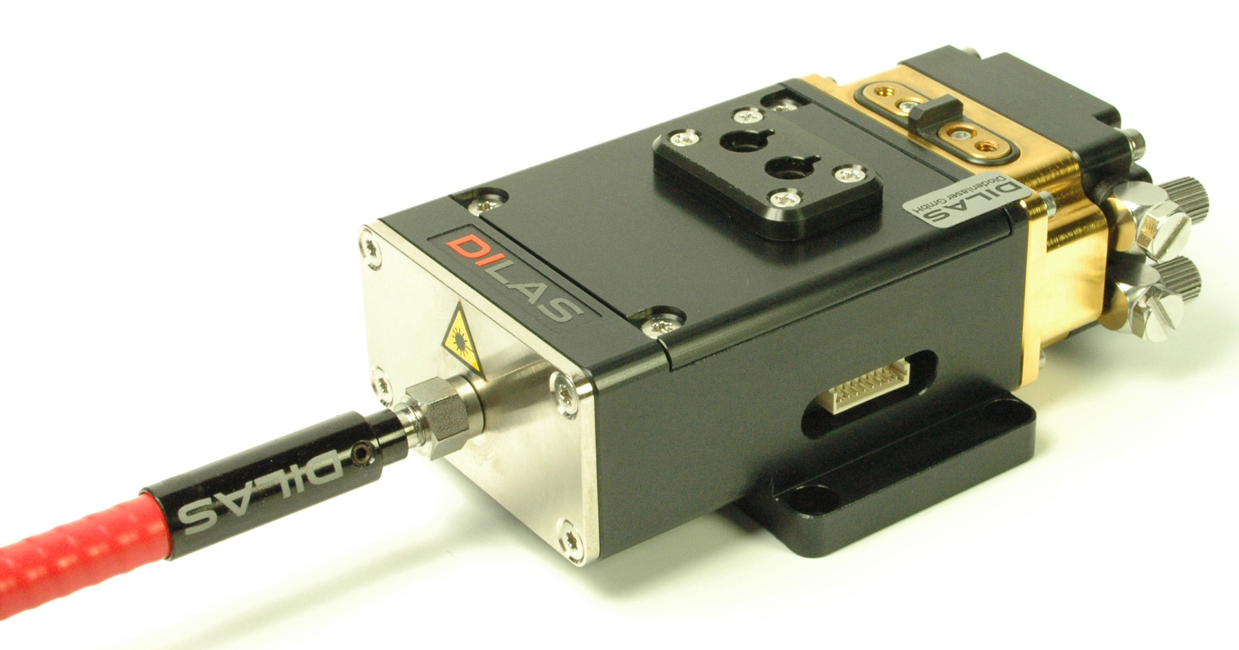 固體激光器：工作原理、特點(diǎn)、應(yīng)用及認(rèn)證服務(wù)(圖1)